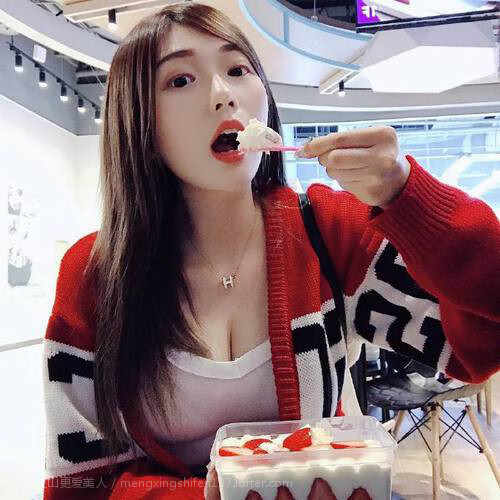 九游官网-西班牙青少年骑手理查德·基尔克高德在国际马术比赛中获得银牌，展现潜力。