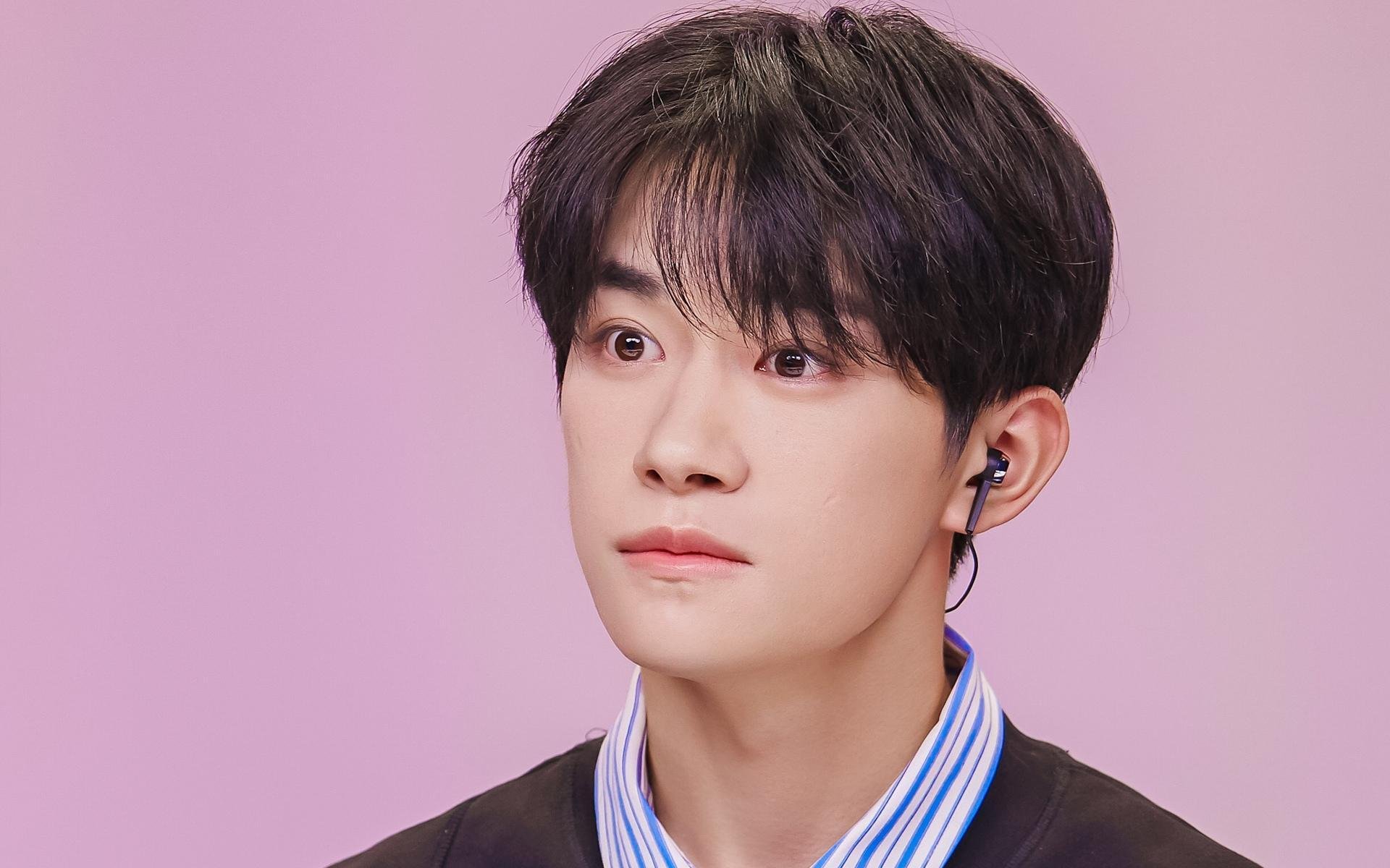 主场作战的球队击败了对手，喜迎胜利，主场作战下一句是啥