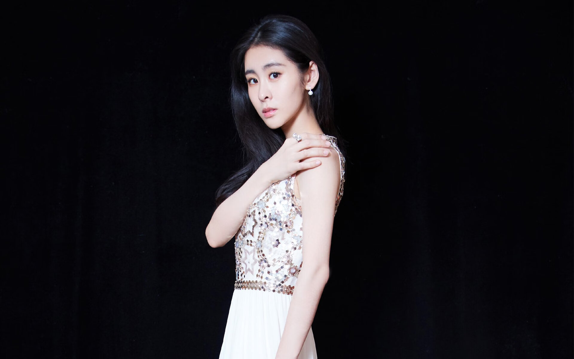 德甲焦点：冠军悬念加剧，拜仁还能稳居头把交椅？，拜仁几次德甲冠军